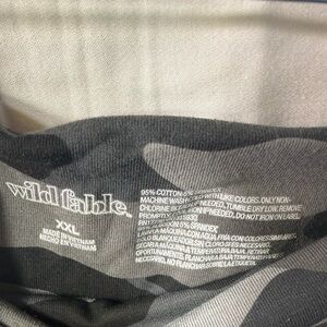 Wild Fable Gray Camouflage Top XXL